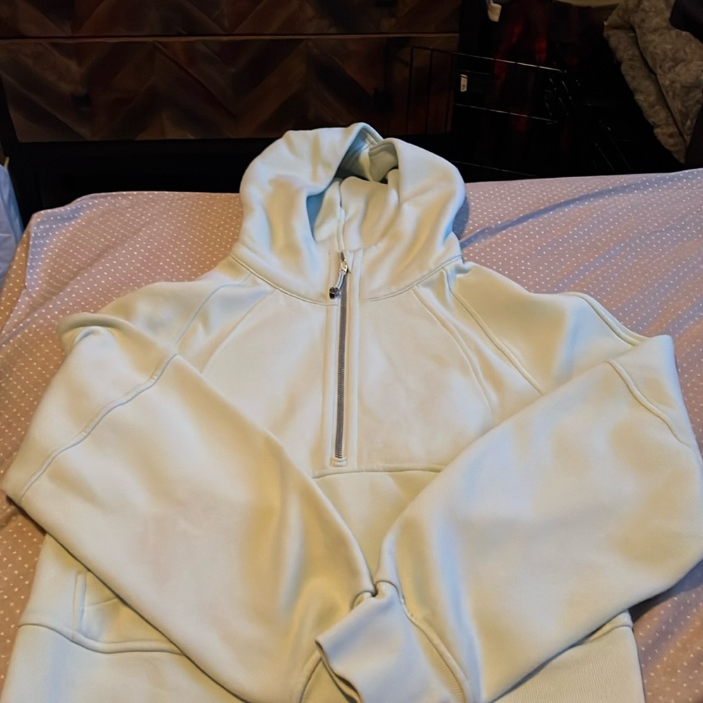 LULULEMON MINT GREEN SCUBA HALF ZIP XS/S